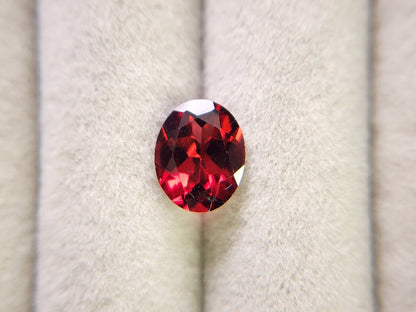 0910-4-4　ガーネット　3.05ct