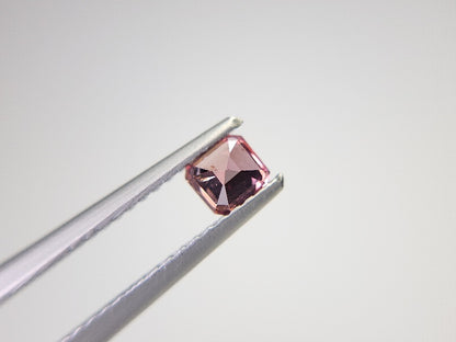 0935-1　ピンクジルコン　0.44ct