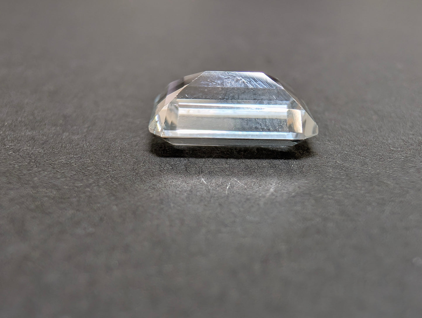 0068 バイカラートパーズ 5.35ct