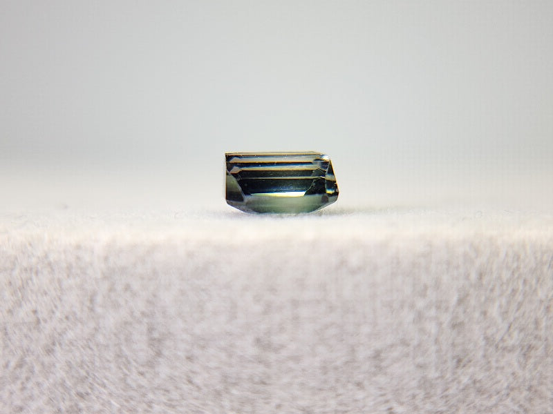 0879-19　トルマリン　0.73ct