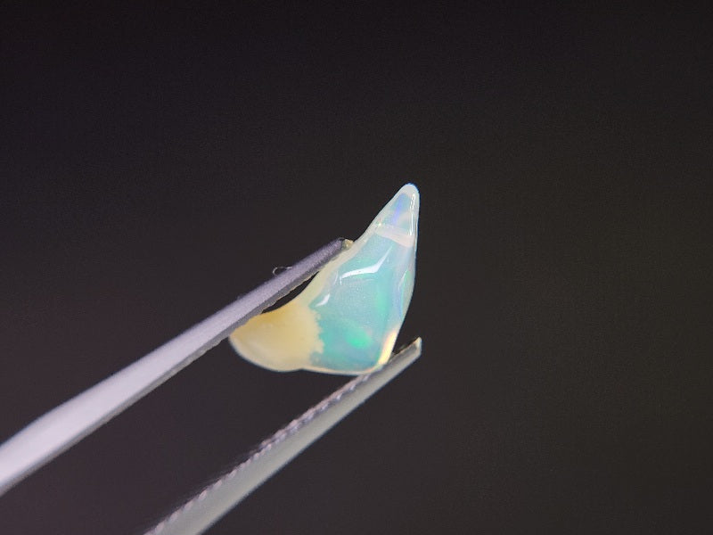 0914-10　さざれオパール（穴あき）　0.92ct