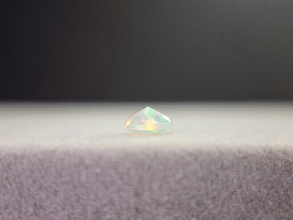 0909-4-6　オパール　0.20ct