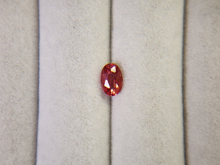 0152-1-13　バイカラーアンデシン　0.49ct