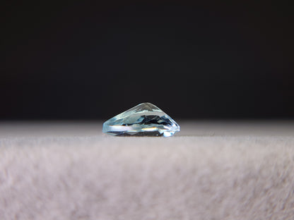 0008-9　アクアマリン　ペアシェイプ　0.52ct