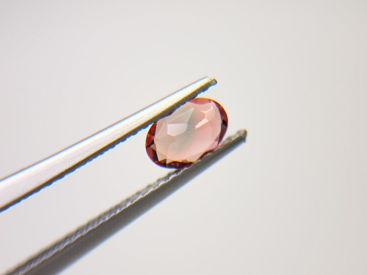 0152-1-6　バイカラーアンデシン　0.40ct