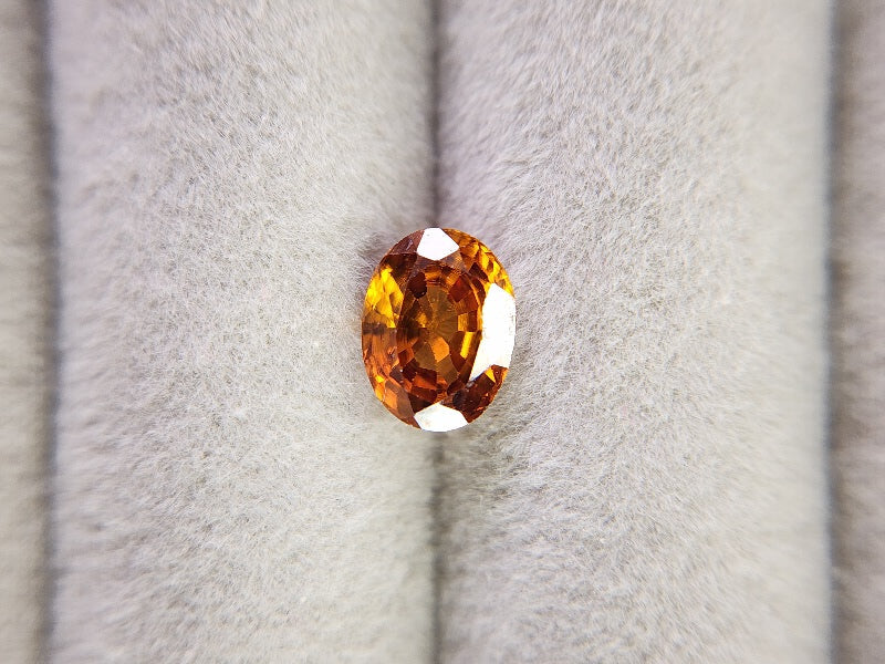 0010-1-3　ジルコン　1.99ct