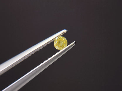 yeDM-8　イエローダイヤモンド　0.06ct