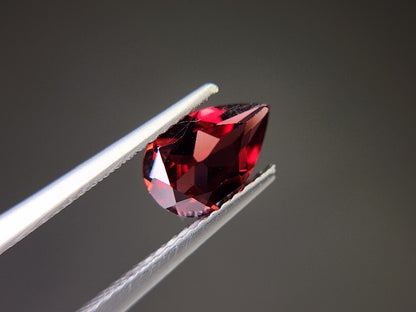 0910-3-12　ガーネット　1.54ct