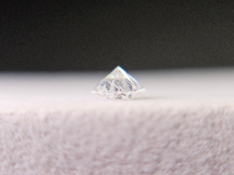 MOI-5　合成モアッサナイト　0.51ct