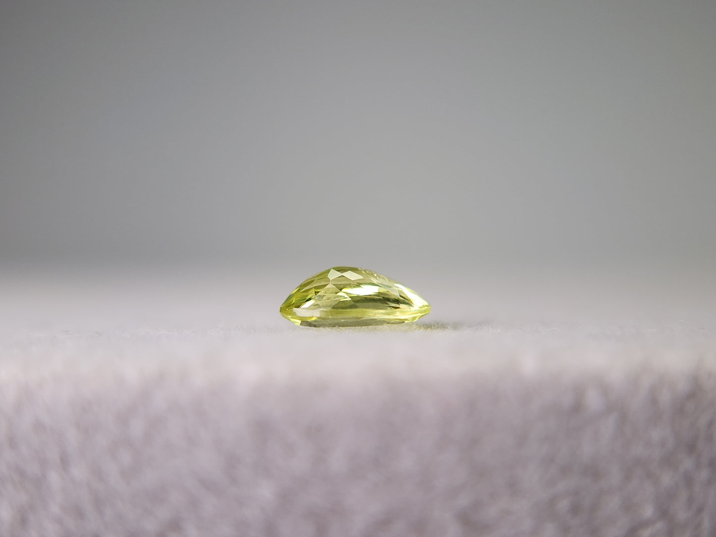 0928-4　パロットクリソベリル　0.45ct