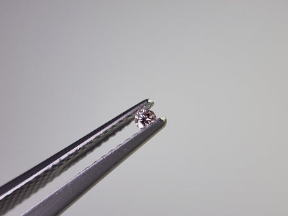 0015-4-1　ピンクダイヤモンド　0.03ct