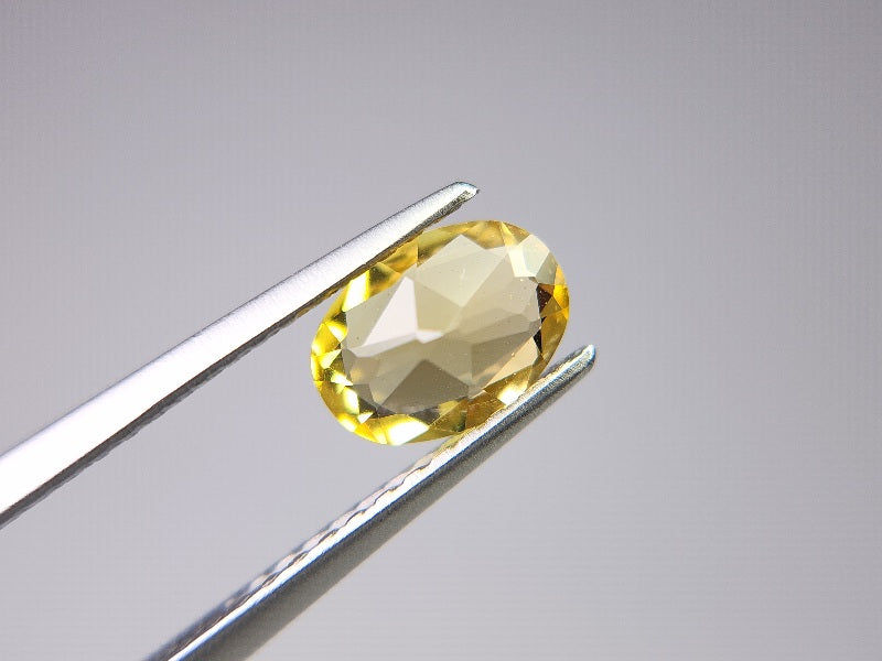 yeBE-8　イエローベリル　0.61ct