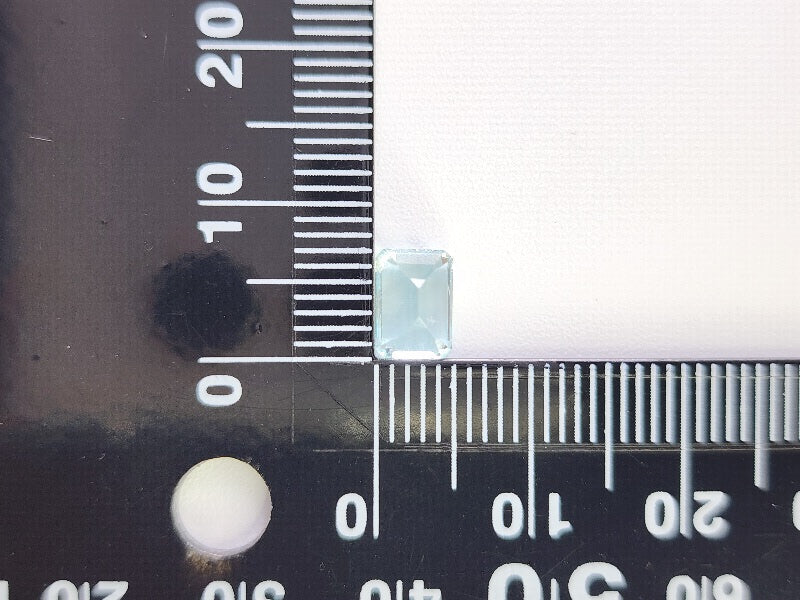 0008-16　アクアマリン　0.74ct