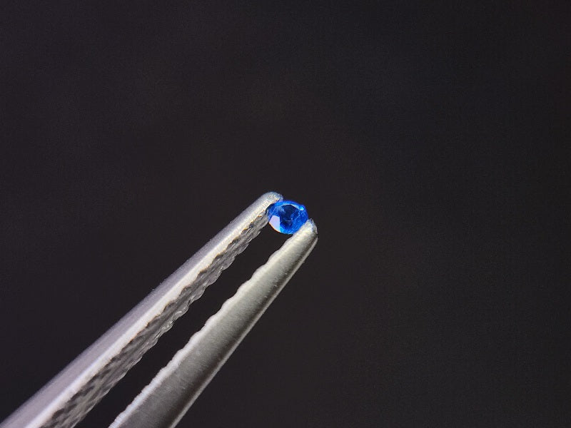 0129-5　アウイナイト　0.01ct