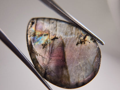 LB-2　ラブラドライト　17.06ct