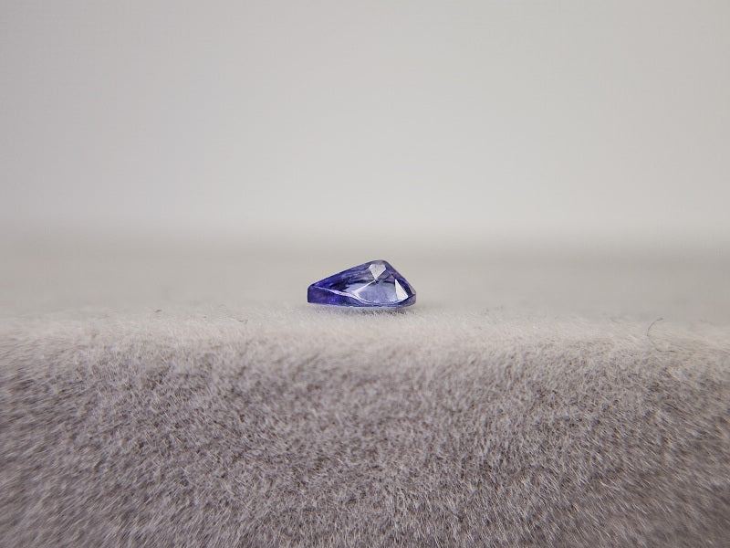 0644-15-2　ゾイサイト　0.30ct