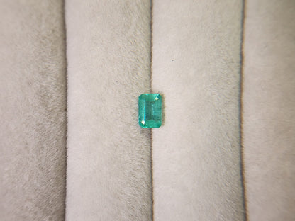 0936-11　エメラルド(ザンビア産)　0.60ct