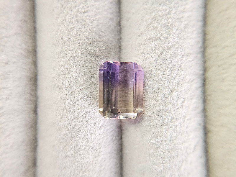 AMT-5　アメトリン　3.49ct