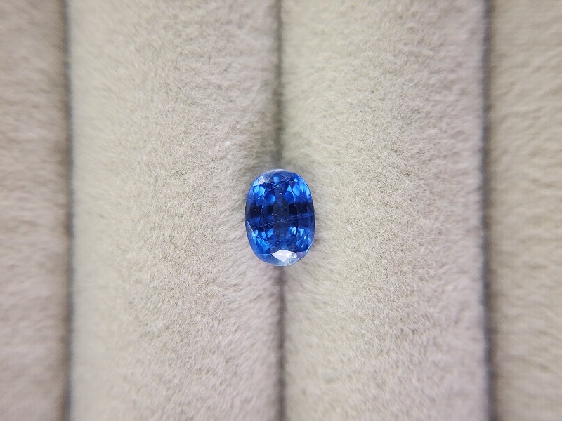 0035-1-32　カイヤナイト　1.30ct