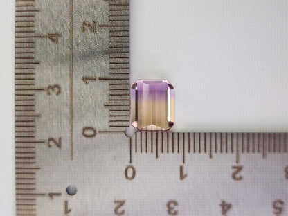 AMT-12　アメトリン　3.08ct