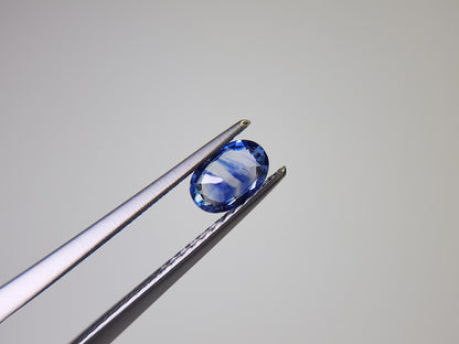 0904-7　サファイア　0.56ct