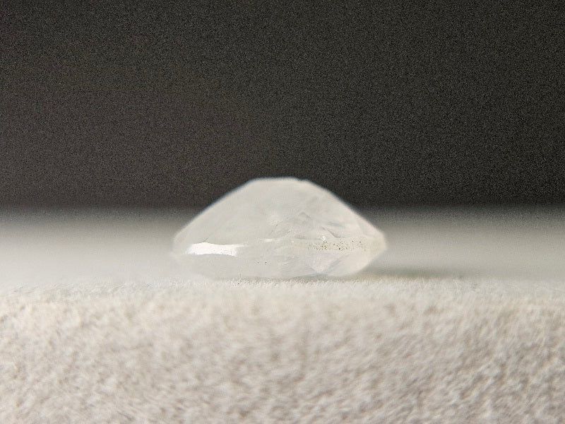 blMO-9　ブルームーンストーン　2.06ct