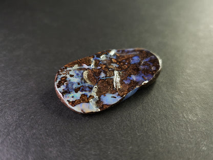 0903-3　ボルダーオパール（穴あき）　79.67ct