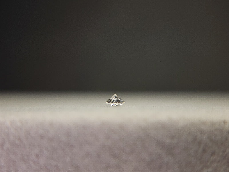 0015-1-5　ダイヤモンド　0.04ct