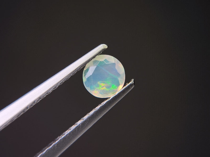 0909-4-6　オパール　0.20ct