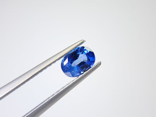 0904-10　サファイア　0.68ct