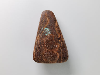0903-7　ボルダーオパール（穴あき）　68.47ct