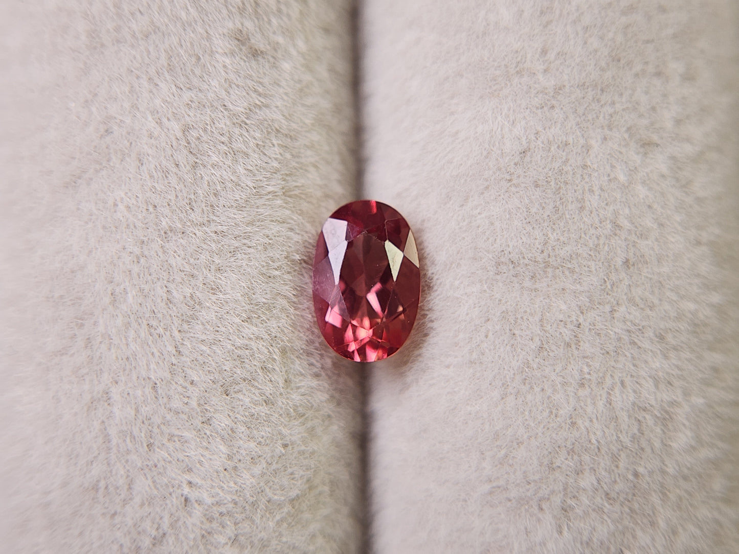 0152-1-4　バイカラーアンデシン　0.42ct