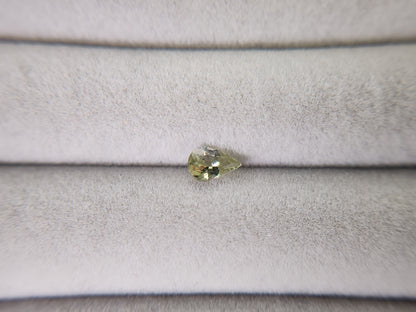 0644-9-4　ゾイサイト　0.39ct