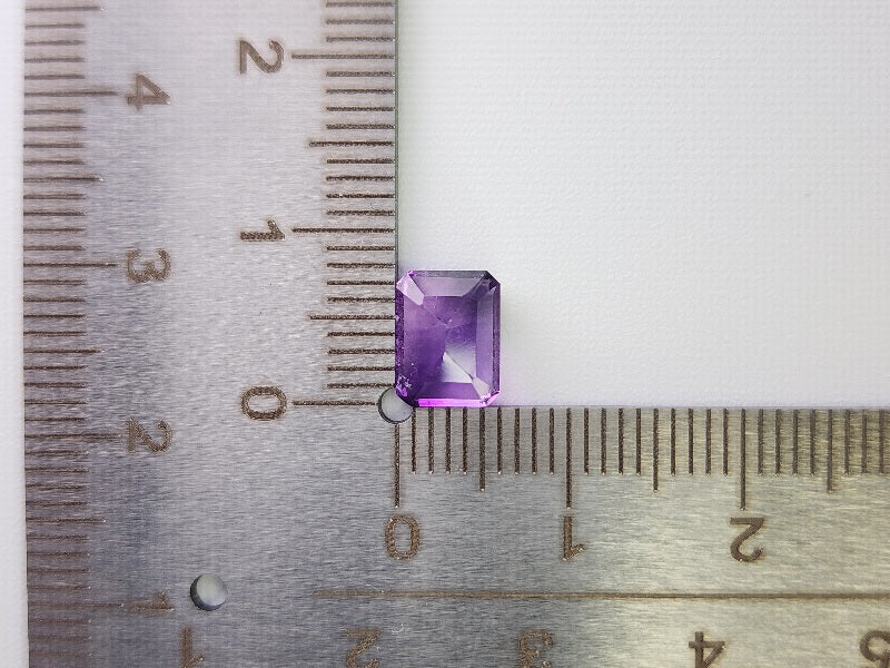AM-51　アメジスト　1.54ct