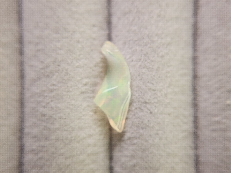 0914-6　さざれオパール（穴あき）　1.15ct