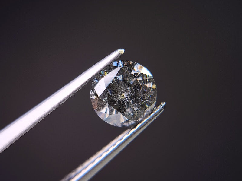 　grMOI-1　合成グレーモアッサナイト　0.96ct