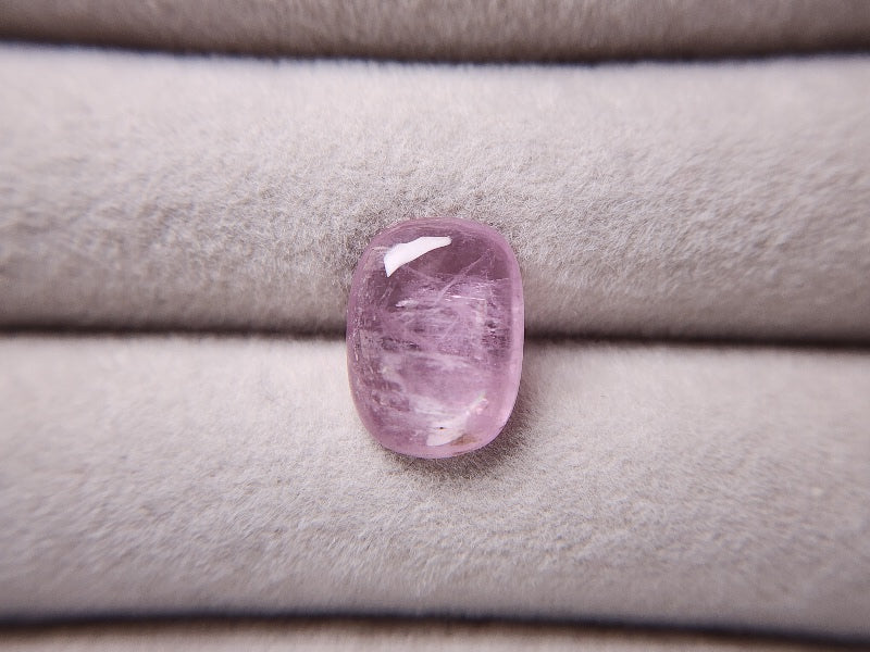 0950-3-1　虹入り！ダイアスポアキャッツアイ　4.63ct