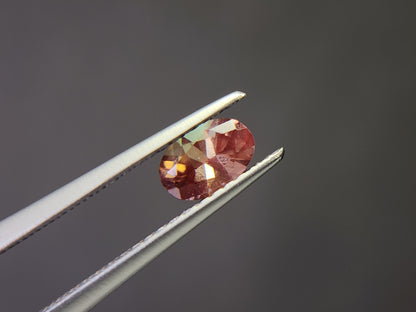 0152-3-1　バイカラーアンデシン　0.49ct
