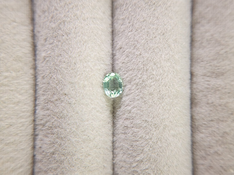 0035-2-2　グリーンカイヤナイト　0.41ct