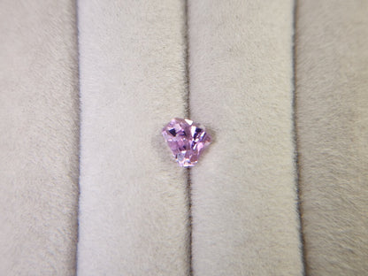 0874-30　クンツァイト　1.65ct