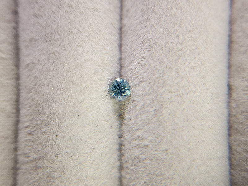 0090-35　モンタナサファイア　0.15ct