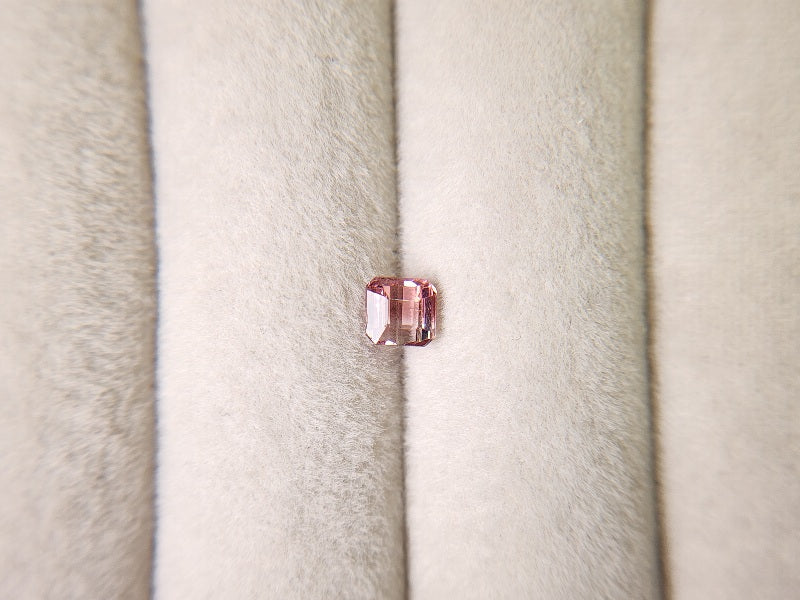 0879-69　トルマリン　0.50ct