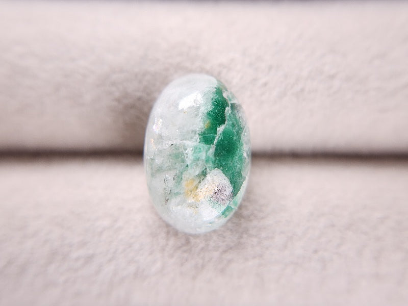 0106-1-1　エメラルドインクォーツ　6.17ct