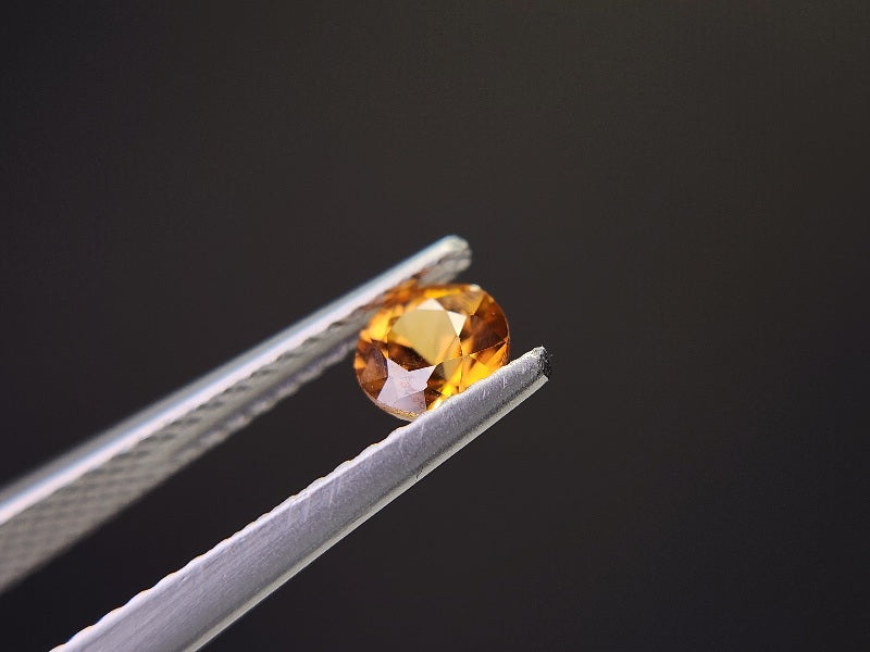 0010-2-1　ジルコン(コニャックブラウン)　0.61ct