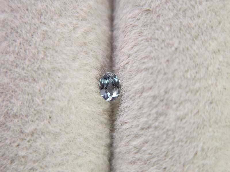 0266-1　アレキサンドライト(ブラジル産)　0.08ct