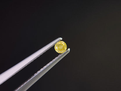0015-6-1　イエローダイヤモンド　0.09ct
