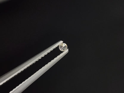 0015-1-7　ダイヤモンド　0.03ct
