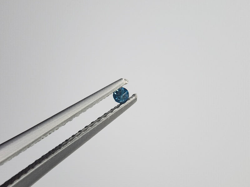 0015-3-10　ブルーダイヤモンド(トリートメント)　0.03ct