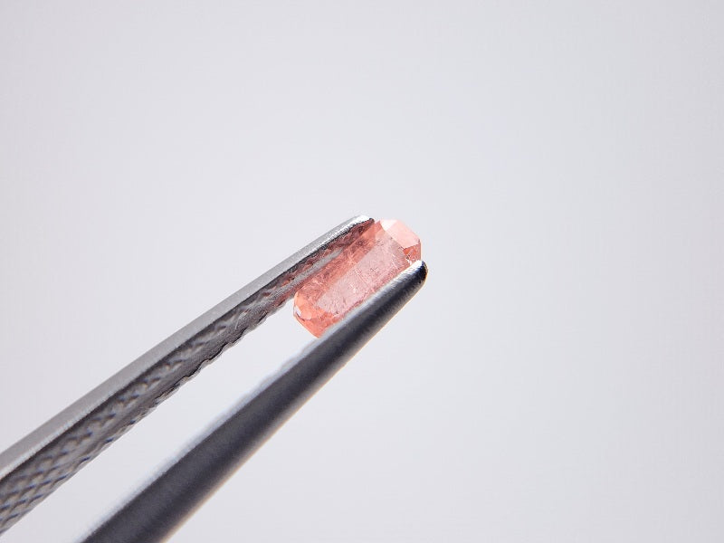 VY-1　ベイリネナイト　0.16ct