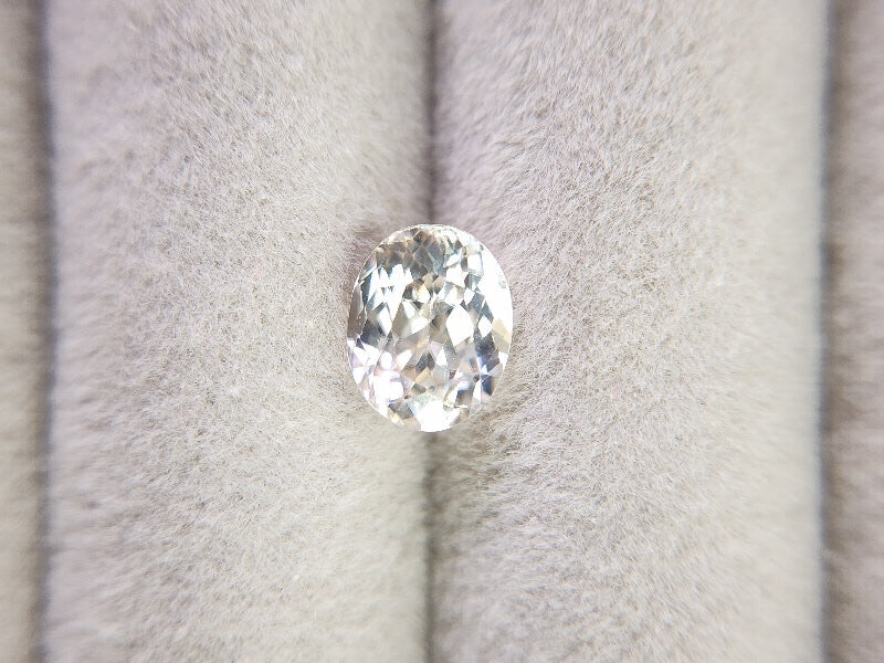 0010-1-1　ジルコン　2.22ct